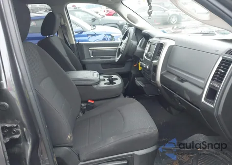 2020 Ram 1500 Classic Warlock 4X4 6'4 Box z USA, uszkodzony, nr VIN 1C6RR7GG0LS146911